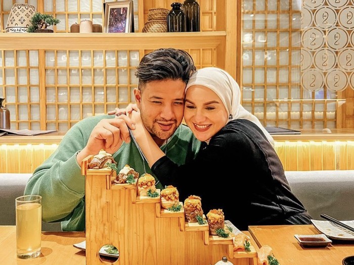 Irish Bella dan Ammar Zoni Dulu Sering Kulineran, Makan Sushi hingga Burger