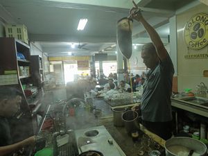 Kongkow di Warung Kopi Solong, Kedai Favorit Orang Aceh