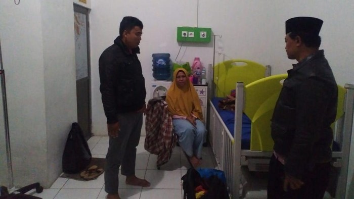 Korban keracunan massal di Tasikmalaya
