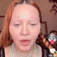 FBaru-baru ini, Madona memberanikan diri memperlihatkan wajah aslinya. Tanpa filter dan makeup, penampilan aslinya bikin kaget. oto: dok. Instagram