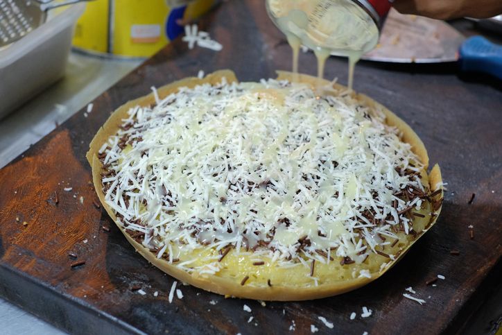 Diadaptasi dari Kuliner China, Martabak Manis Populer Sebagai Jajanan Legit