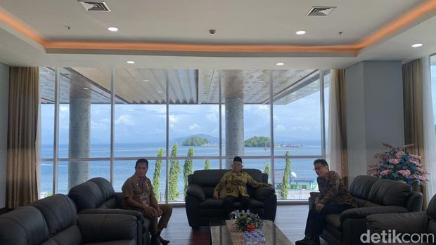 Ma'ruf Amin berkantor di Papua
