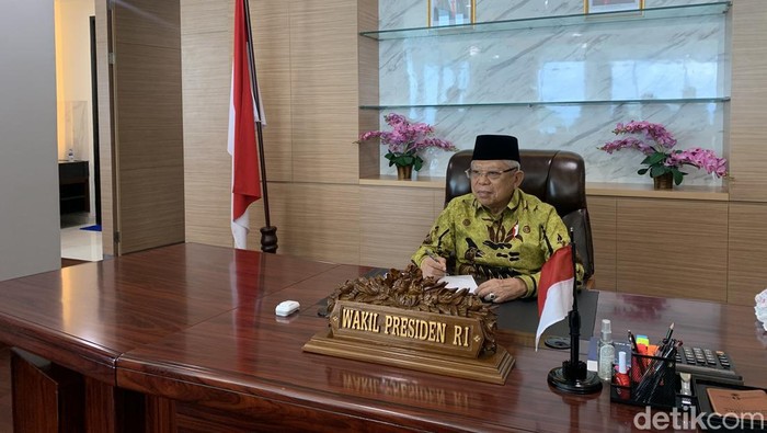 Maruf Amin berkantor di Papua