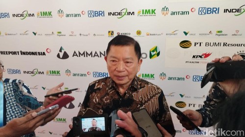 Menteri PPN/Kepala Bappenas Suharso Monoarfa menghadiri Forum Indonesia Minning Summit di Hotel Mulia, Badung, Selasa (10/10/2023).