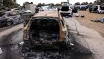 Mobil-mobil di Israel Hancur Terkena Roket Hamas