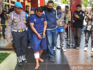 Cinta Ditolak, Cekikan Maut Bertindak