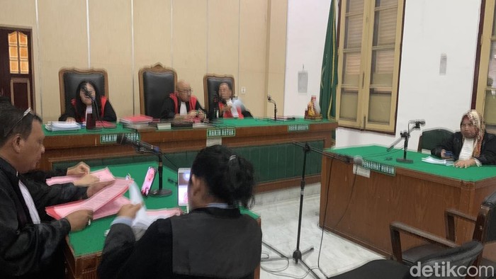 Sidang tuntutan M Ramadhan Hasibuan, pelaku pembunuhan mahasiswi Polmed berinisial BL. (Raja Malo Sinaga/detikSumut)