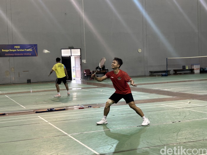 Anthony Sinisuka Ginting saat ditemui usai latihan di Pelatnas PBSI, Cipayung, Rabu (11/10/2023).