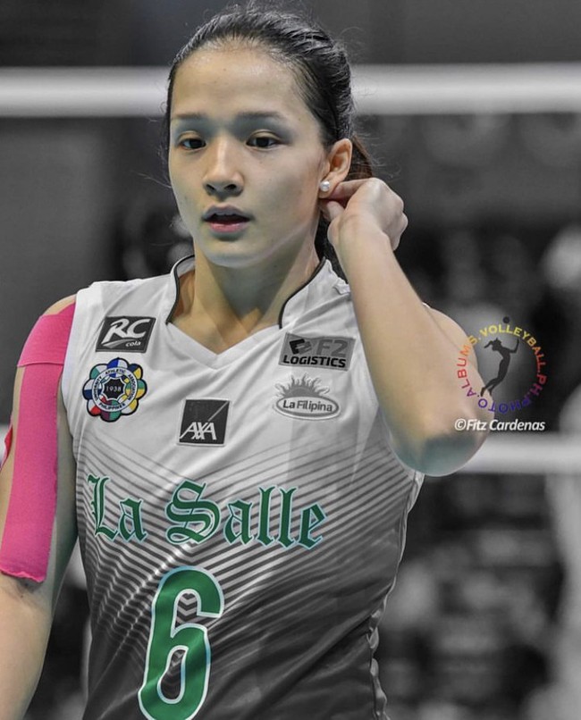 Nama Michelle Cobb cukup populer di Filipina. Instagramnya memiliki lebih dari 150 ribu ikut. Pesona atlet voli ini juga menjadi perhatian netizen Indonesia. Foto: Dok Instagram @michellecobb