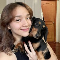 Michelle Cobb kerap berbagi unggahan foto dirinya baik saat tengang bertanding voli, liburan, hingga potret dirinya bersama hewan peliharaan kesayangannya. Foto: Dok Instagram @michellecobb