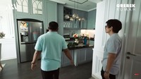 Rumah mewahnya tersebut dijual dengan harga Rp 5,5 miliar. Setia sudur rumahnya mewah, termasuk area dapur. Foto: YouTube Atta Halilintar