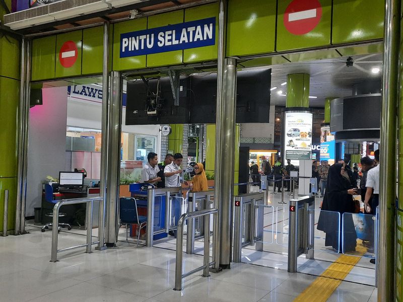 Face Recognition di Stasiun Gambir
