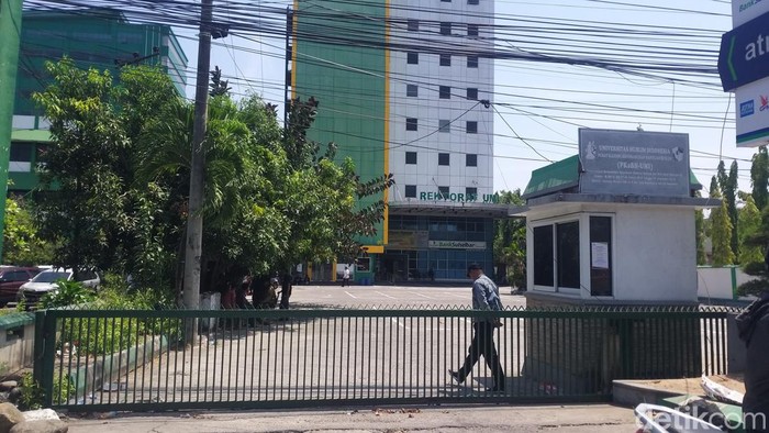 Gedung Rektorat UMI Makassar.