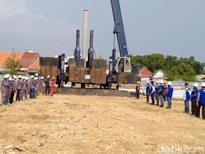 Groundbreaking pembangunan Pasar Banjarsari, Kota Pekalongan, Jawa Tengah, Rabu (11/10/2023).