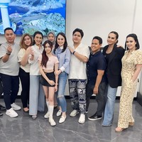 Tepat pada 10 Oktober 2023 Jennifer Dunn resmi bertambah usia menjadi 34 tahun. Istri Faisal Harris itu tampak membuat perayaan sederhana dengan mengundang keluarga dan kerabat dekatnya. Foto: Instagram/@jeje_haris89