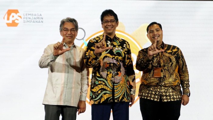 Kompetisi Karya Ilmiah LPS Call For Research Disambut Antusias Kompetisi Karya Ilmiah LPS Call For Research Disambut Antusias