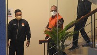 Sekjen Kementerian Pertanian Kasdi Subagyono dihadirkan dalam konferensi pers penetapan dan penahanan tersangka di Gedung Merah Putih KPK, Jakarta, Rabu (11/10/2023).