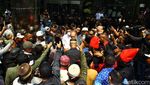 Massa Gelar Aksi di KPK, Tuntut Firli Bahuri Diberhentikan