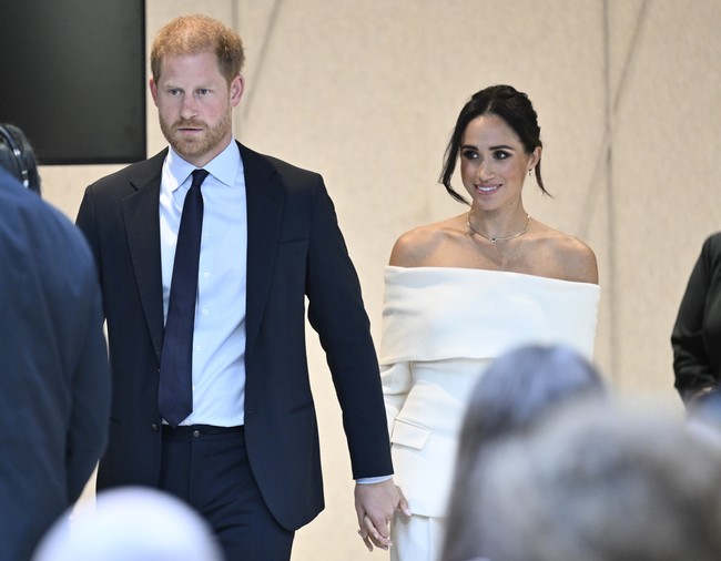 Panel yang dihadiri Meghan dan Pangeran Harry tersebut dibentuk untuk fokus pada komunitas dan menciptakan perubahan positif di dunia maya yang lebih aman bagi kaum muda. Foto: AP/Evan Agostini