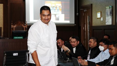 Menpora Dito Bantah Terima Rp 27 M dan Tak Kenal Johnny Plate