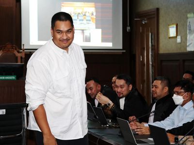 Menpora Dito Bantah Terima Rp 27 M dan Tak Kenal Johnny Plate