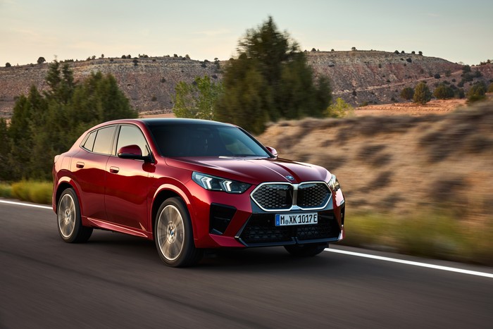 Mobil Listrik BMW iX2