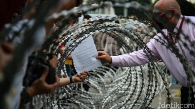 Momen Kedubes AS Terima Aspirasi Massa Demo PA 212 Bela Palestina