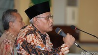 Muhammadiyah menyerukan umat Islam di Indonesia melakukan salat gaib untuk mendoakan korban tewas akibat perang tersebut.  
