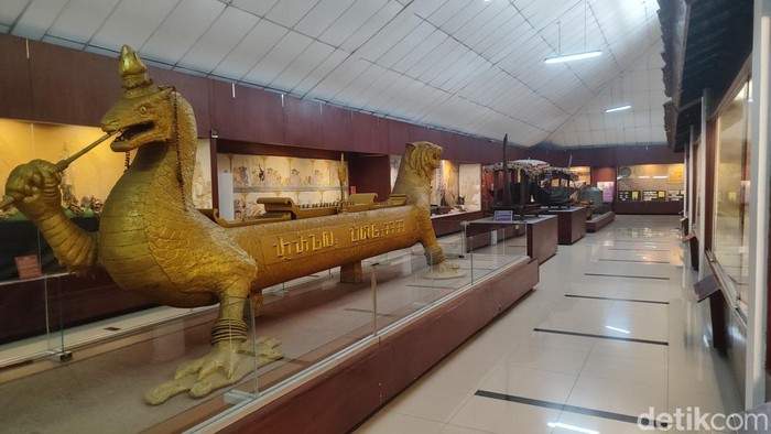 Menelusuri Ragam Koleksi Benda Bersejarah di Museum Sri Baduga