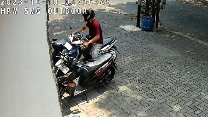 Pencurian motor di Semarang.