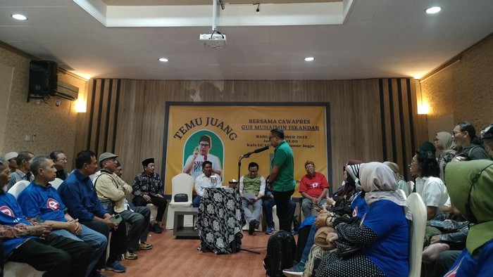 Persatuan Nasional Aktivis Demokrasi Beri Dukungan ke AMIN Persatuan Nasional Aktivis Demokrasi Beri Dukungan ke AMIN