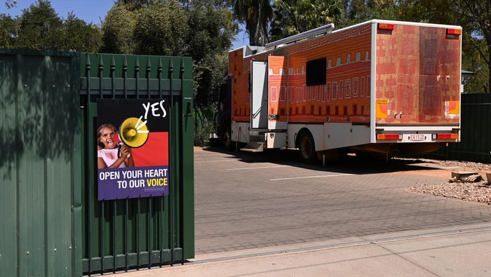 Purple Truck is parked at a site in Alice Springs as Rachel Napaltijarri undergoes dialysis, in Alice Springs, Australia, September 18, 2023.  REUTERS/Jaimi Joy