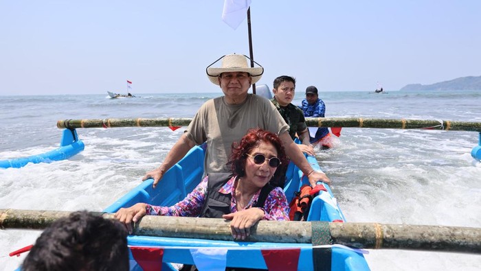 Prabowo bersama Susi di Pangandaran