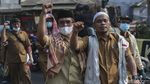 Puluhan Guru Honorer Kabupaten Bekasi Long March ke Ombudsman