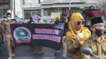 Puluhan Guru Honorer Kabupaten Bekasi Long March ke Ombudsman
