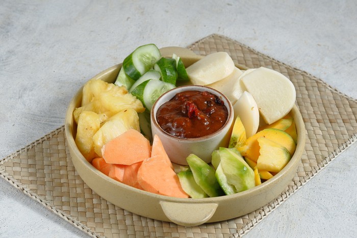 Ragam rujak di Indonesia