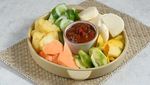 Pedas Segar! 10 Rujak Indonesia, Rujak Buah hingga Rujak Bulung
