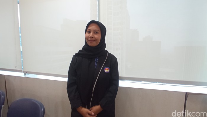 SMKN 1 Batu Desain Baju Inspirasi dari Paralayang