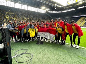 Dortmund Unggah Kedatangan Timnas Indonesia U-17 di Signal Iduna Park
