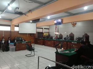 Tok! 8 Aremania Perusak Kantor Arema FC Divonis 9 Bulan Penjara