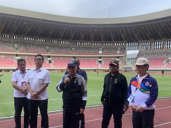 Wakil Presiden RI Maruf Amin di Stadion Utama Papua Bangkit, Kota Jayapura, Provinsi Papua, Rabu (11/10/2023).
