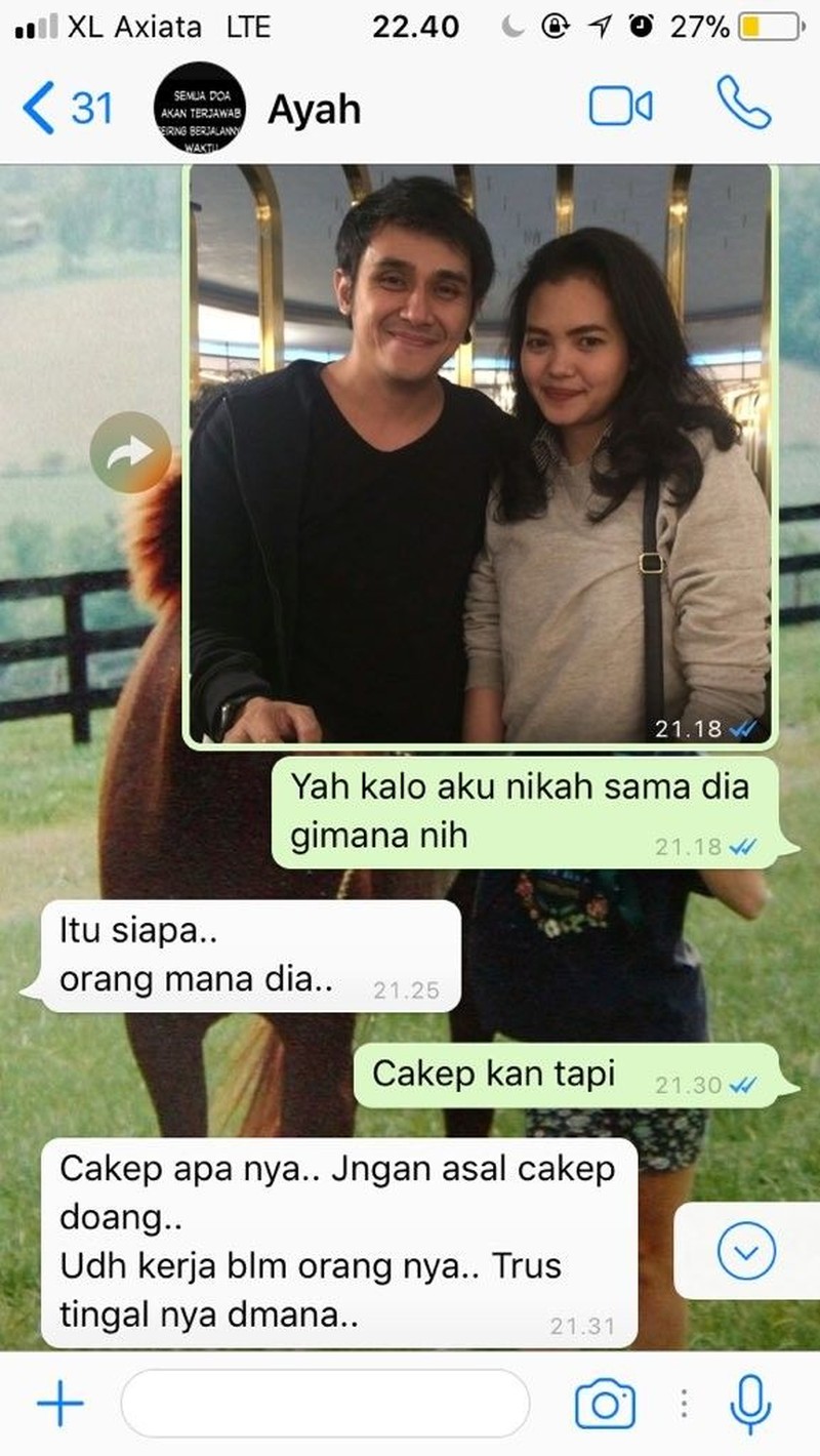 Chat antara anak dan orangtua ini bakalan sukses bikin kamu senyum-senyum sendiri. Sayang banget deh sama ibu dan bapak!