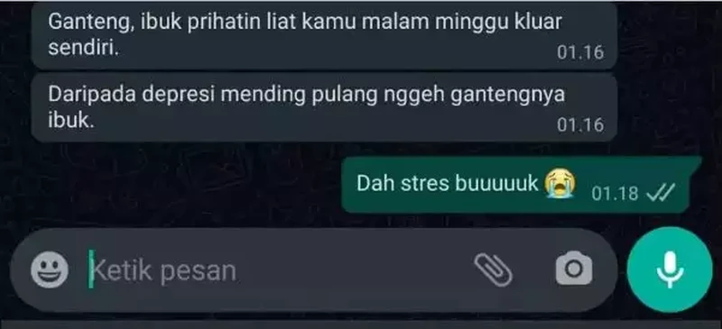 Chat antara anak dan orangtua ini bakalan sukses bikin kamu senyum-senyum sendiri. Sayang banget deh sama ibu dan bapak!