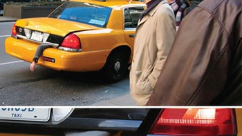 Iklan taksi serial Sopranos yang bikin orang kaget. Foto: Boredpanda