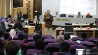 Komisiner KPI Pusat Amin Shabana, menyampaikan pentingnya memproduksi konten atau karya yang ramah anak sebagai upaya memperbaiki tayangan anak di televisi. Selain itu, ia juga menegaskan bahwa KPI tidak melakukan sensor terhadap tayangan anak, tetapi bertanggung jawab dalam melakukan pemantauan dan memberikan sanksi jika terdapat pelanggaran terhadap Pedoman Perilaku Penyiaran dan Standar Program Siaran (P3SPS). Dengan siaran yang baik untuk anak-anak akan menciptakan lingkungan yang aman. 