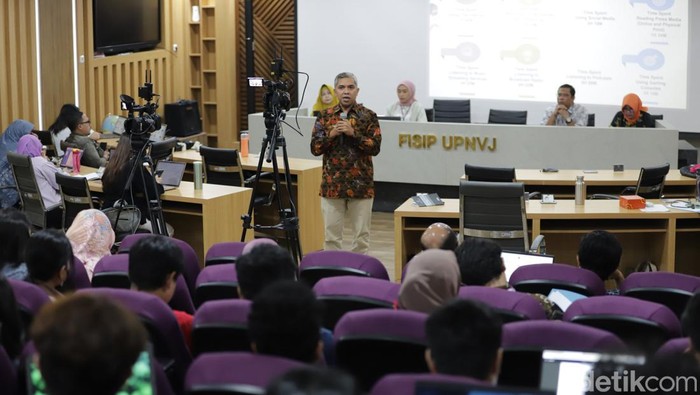 Diseminasi Indeks Kualitas Program Siaran Anak di Indonesia UPNVJ dan KPI menggelar diseminasi hasil riset indeks kualitas program televisi tahun 2023. Topik kali ini tentang potret siaran anak di Indonesia.