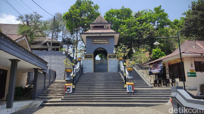 Dua lokasi yang kerap dikaitkan dengan pesugihan di Gunung Kawi