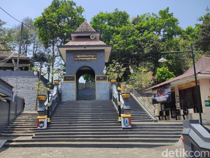 Dua lokasi yang kerap dikaitkan dengan pesugihan di Gunung Kawi