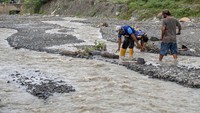Sejumlah saluran irigasi di wilayah itu mengering karena terdampak El Nino.