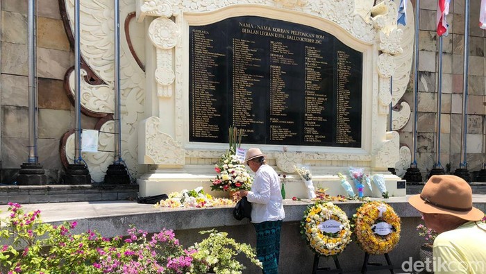 Ground Zero, monumen untuk mengenang tragedi Bom Bali 1 di Legian, Bali.